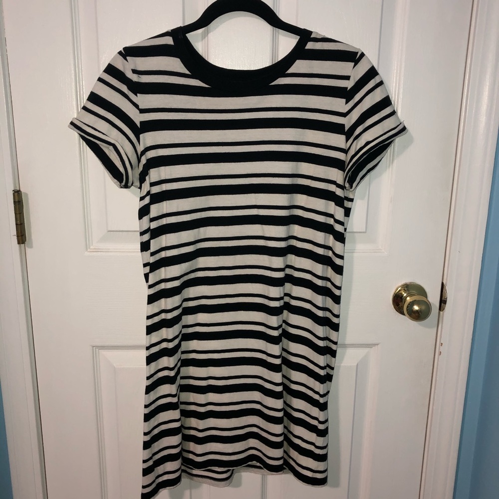 Forever 21 T-shirt Dress - Picture 1 of 3